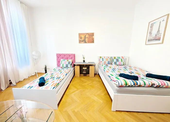 Cozy Next To Lugner Bécs